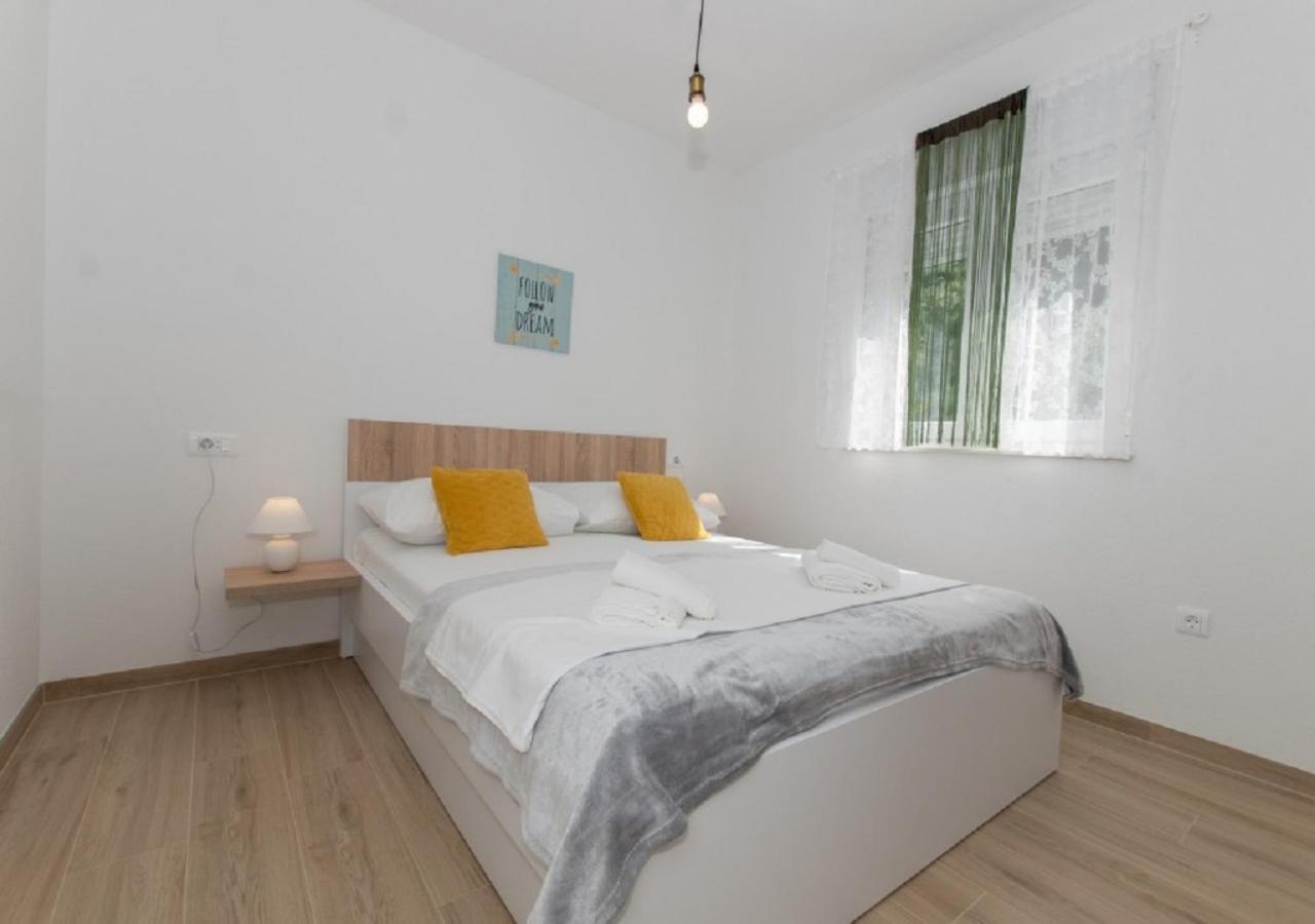 Seaview Apartments Oscar Makarska Exterior photo